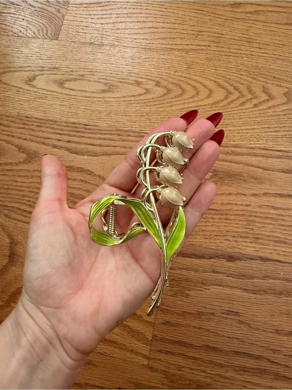 Vintage-Inspired Lily of the Valley Gold Tone Brooch with Green Enamel